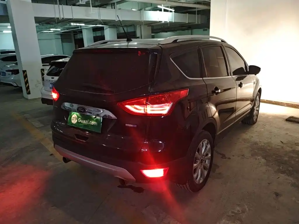 Ford Kuga 2015 — фото 7