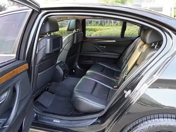 BMW 5 Series 2011