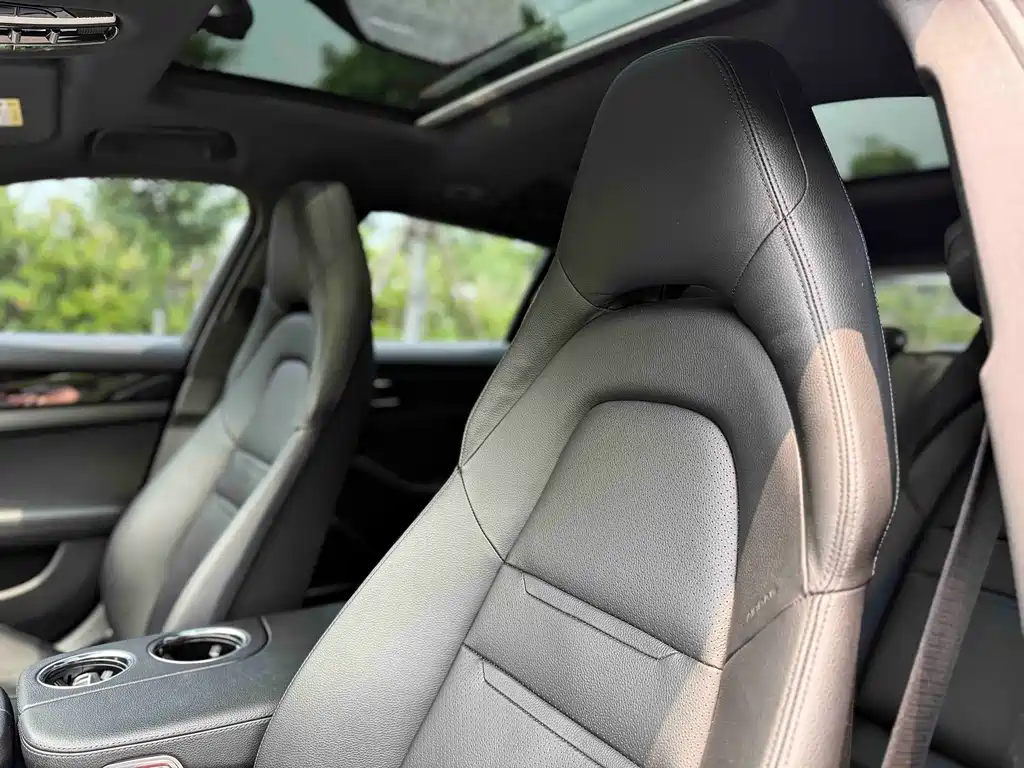 Porsche Panamera 2018 — фото 12