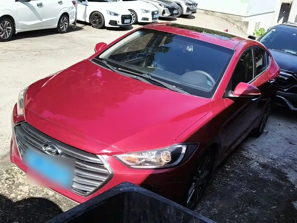 Hyundai Elantra 2018 — фото 2