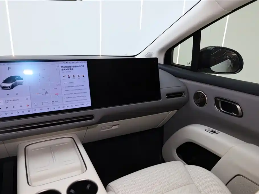 Li Auto i8 2026 — фото 27