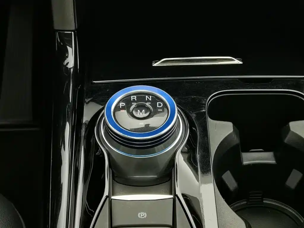 Ford Explorer 2021 — фото 13
