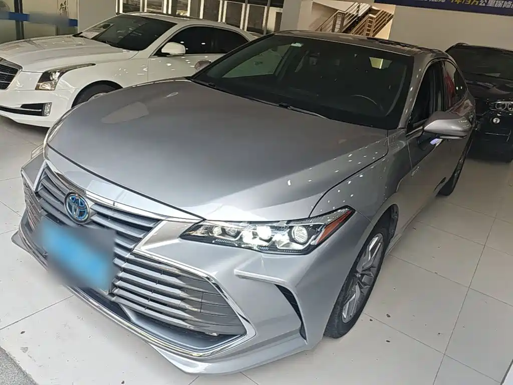 Toyota Avalon 2020 — фото 1