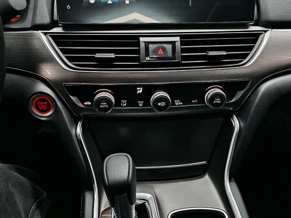 Honda Accord 2023 — фото 16