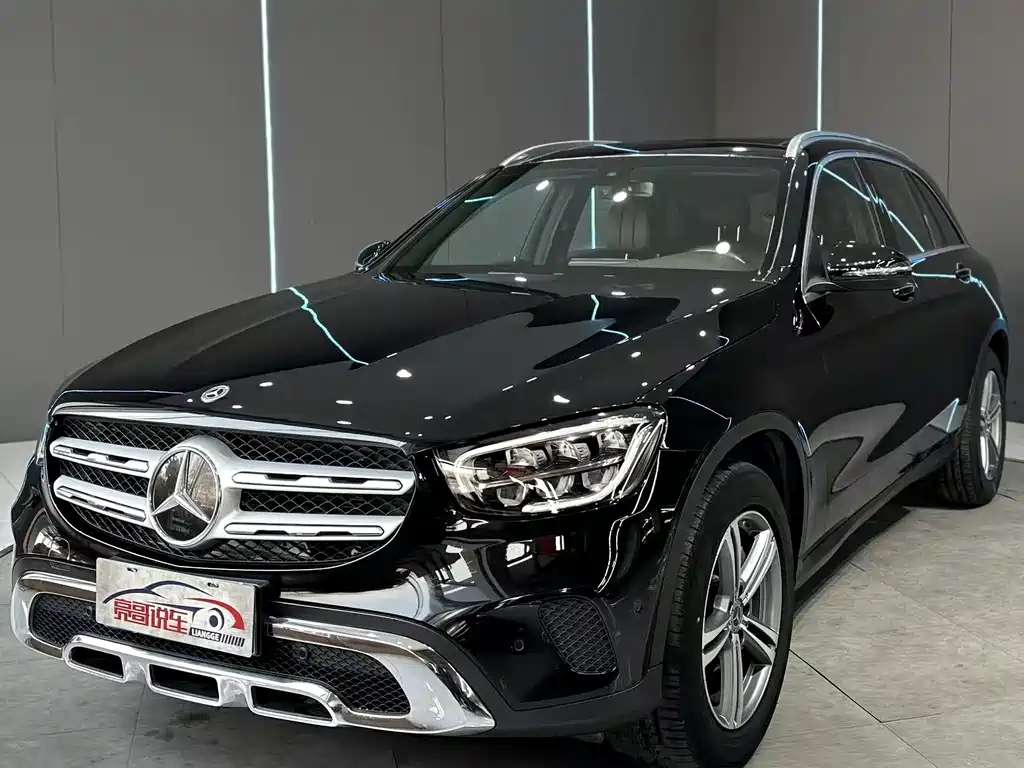 Mercedes-Benz GLC 2021 — фото 1