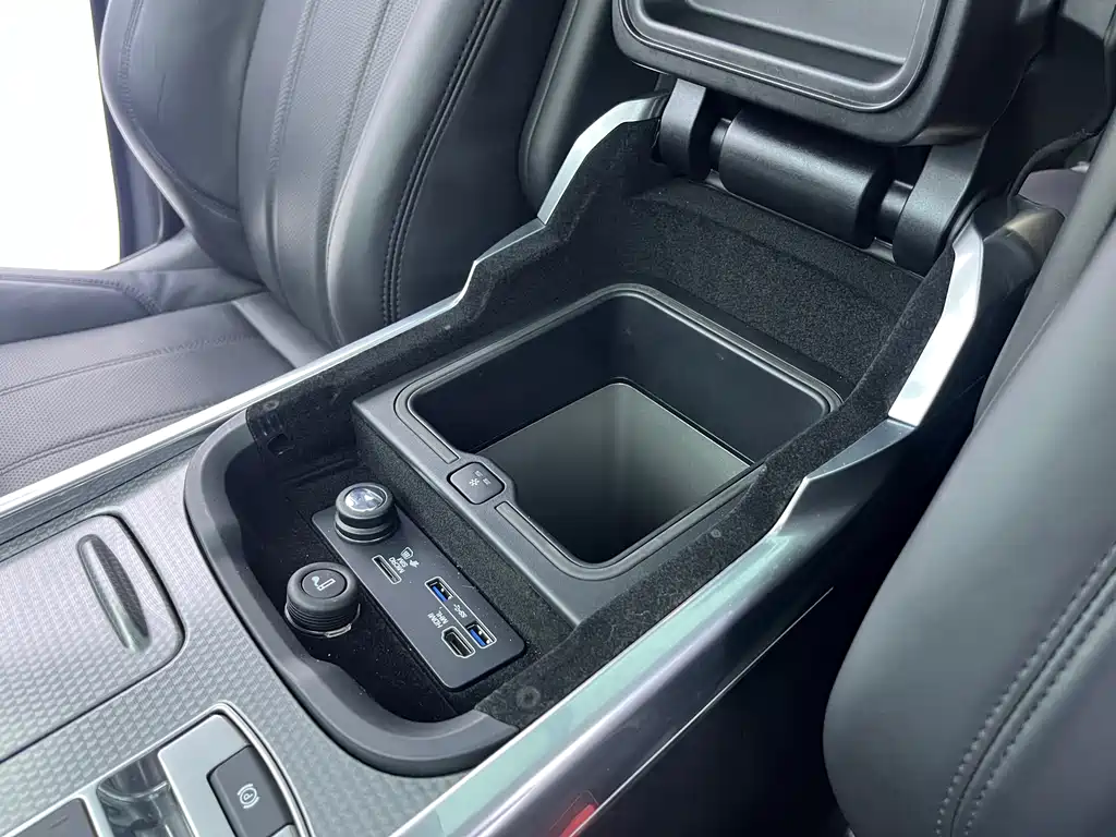 Land Rover Sport 2018 — фото 10