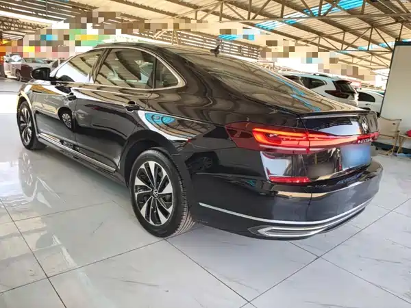 Volkswagen Passat 2022