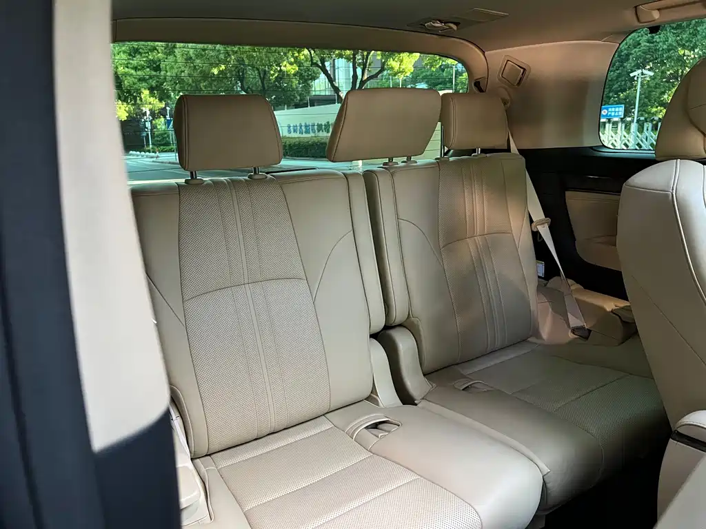 Toyota Vellfire 2019 — фото 10