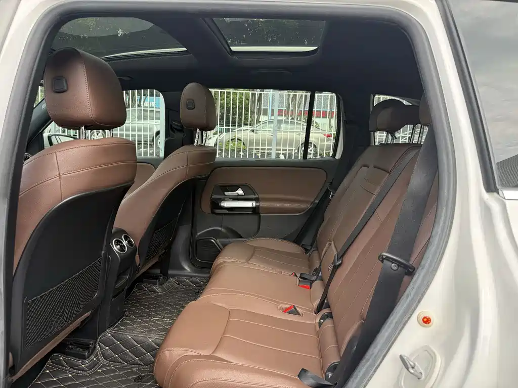 Mercedes-Benz GLB 2020 — фото 14