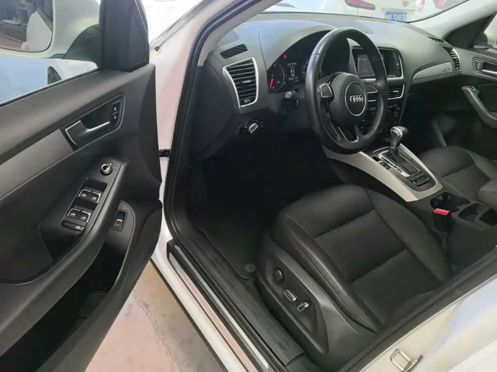 Audi Q5 2015 — фото 16