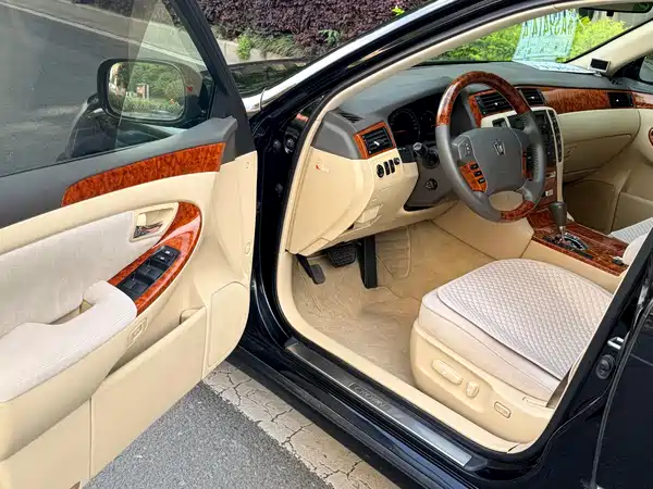 Toyota Crown 2009
