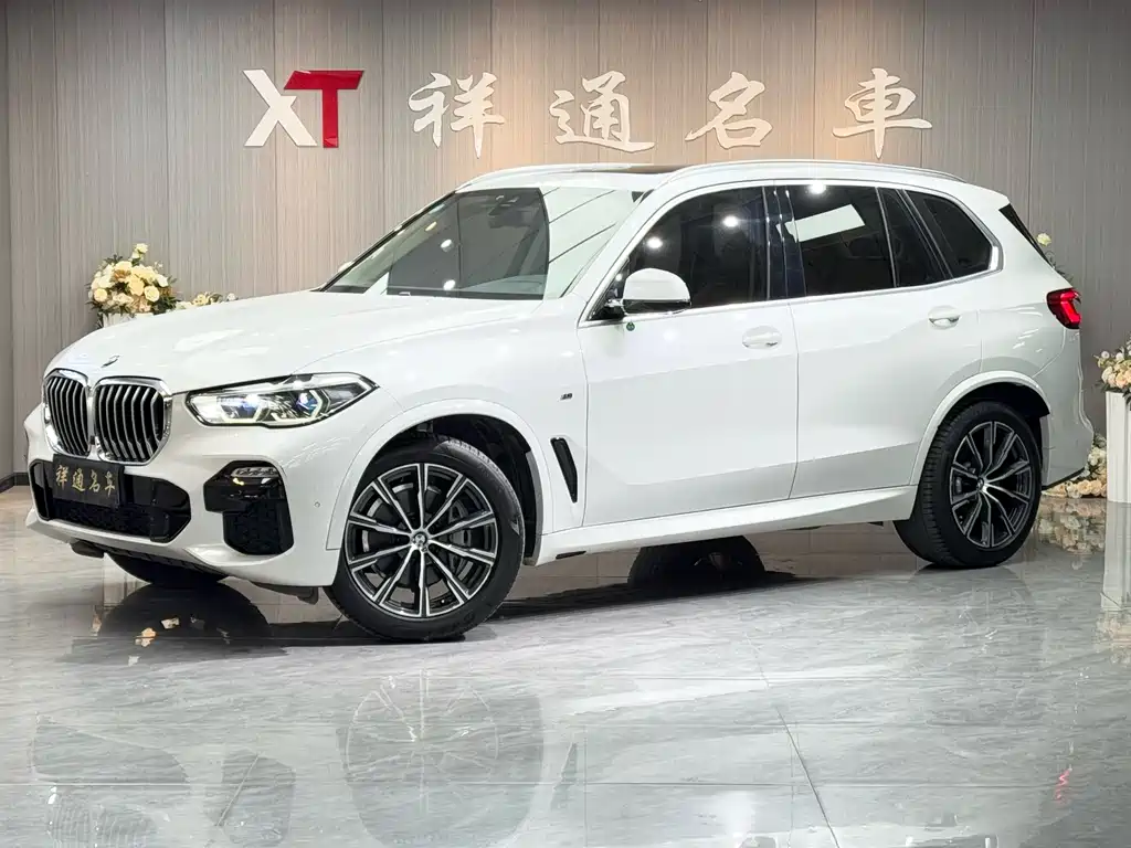BMW X5 2019 — фото 1