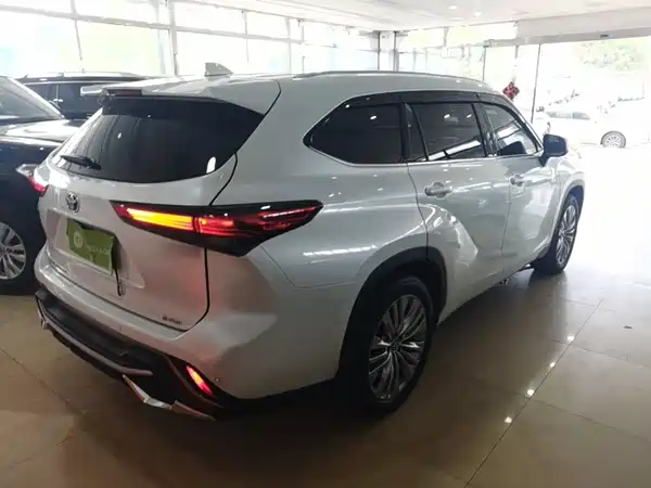 Toyota Highlander 2022