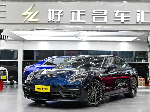 Porsche Panamera 2023