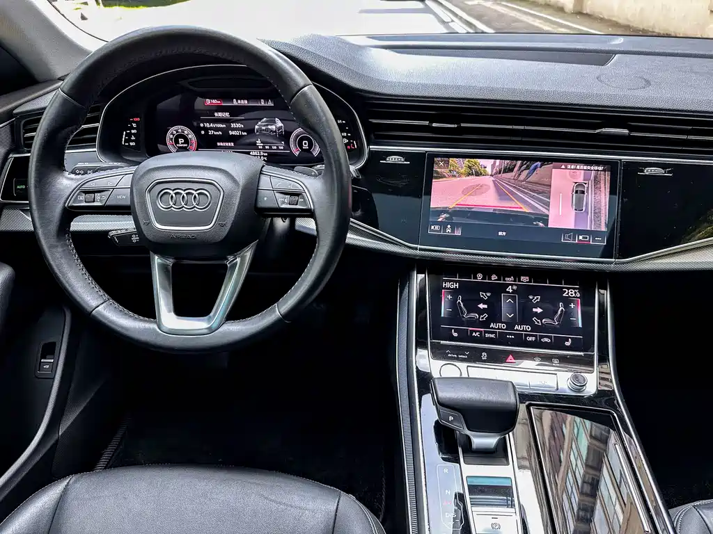 Audi Q8 2020 — фото 10
