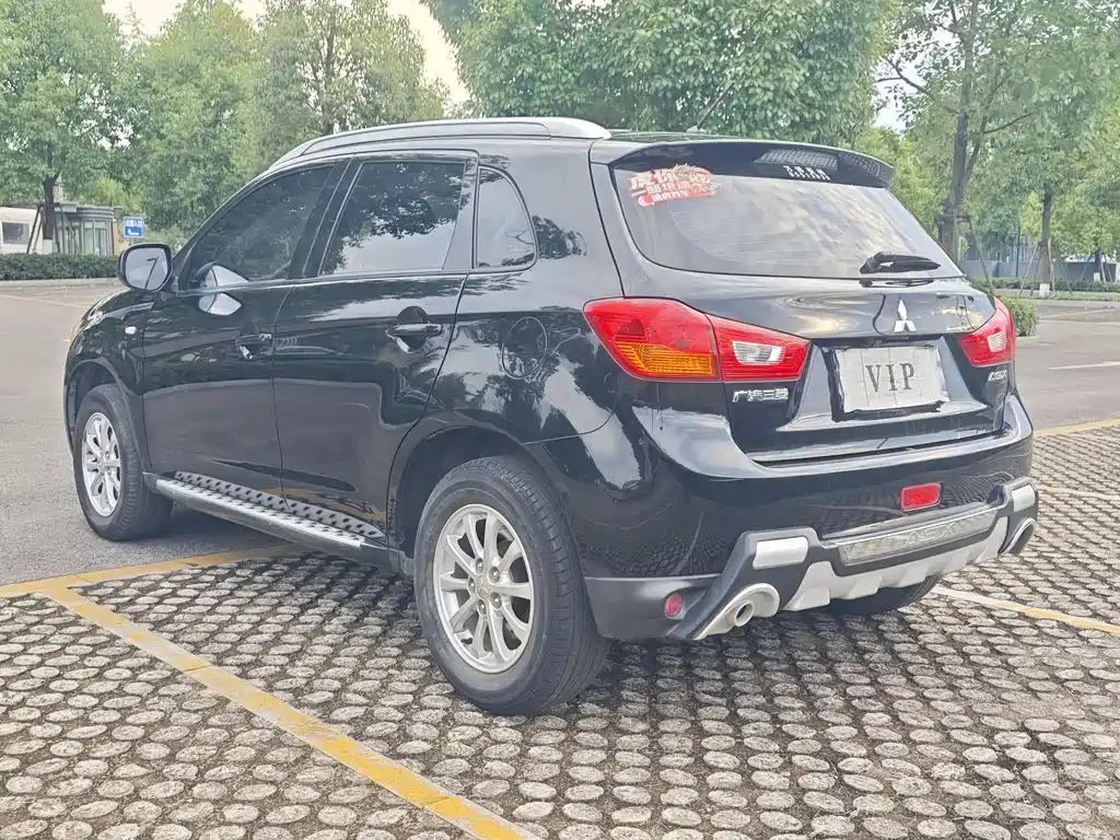Mitsubishi ASX 2015 — фото 10
