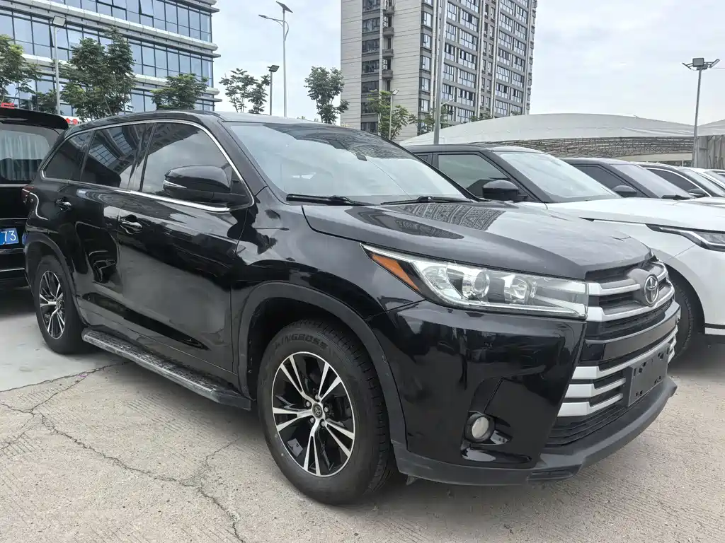 Toyota Highlander 2020 — фото 15