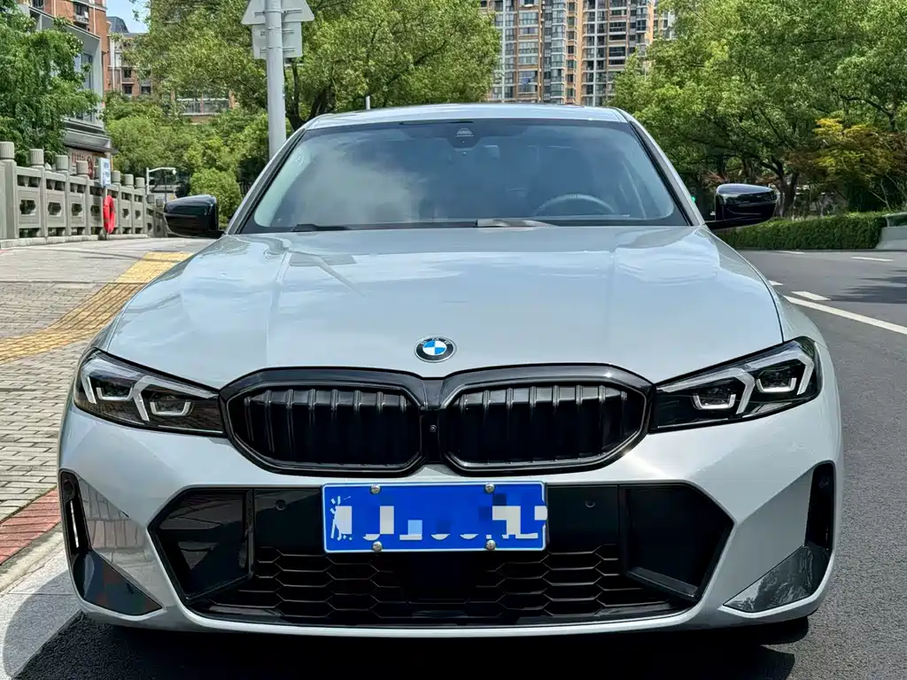 BMW 3 Series 2025
