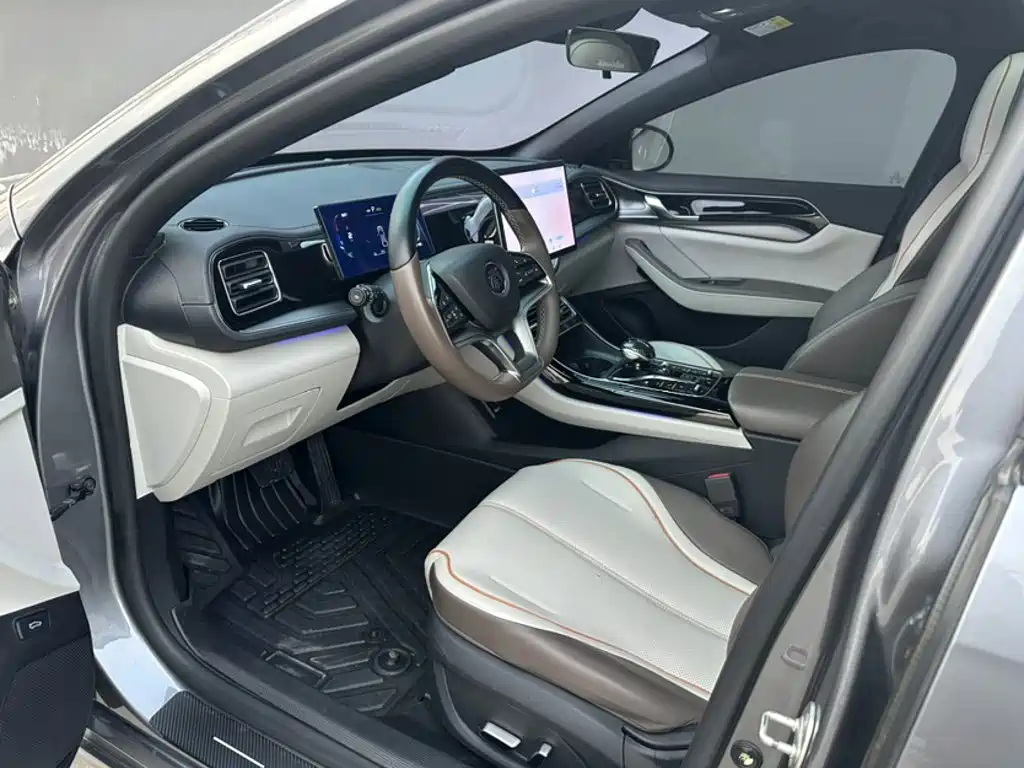BYD Qin PLUS 2023 — фото 15