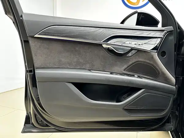 Audi A8 2019