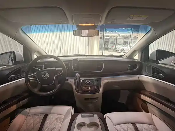 Buick GL8 2019