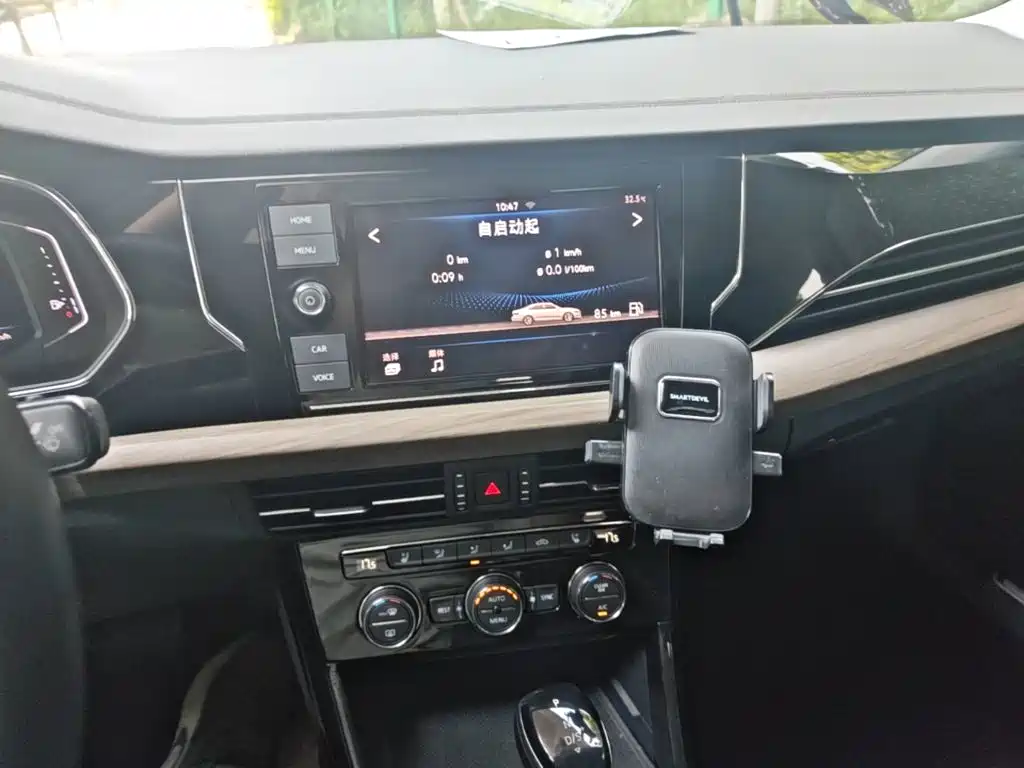 Volkswagen Passat 2019 — фото 13