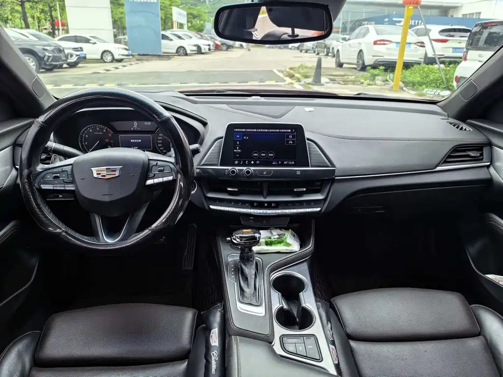 Cadillac CT4 2020 — фото 14