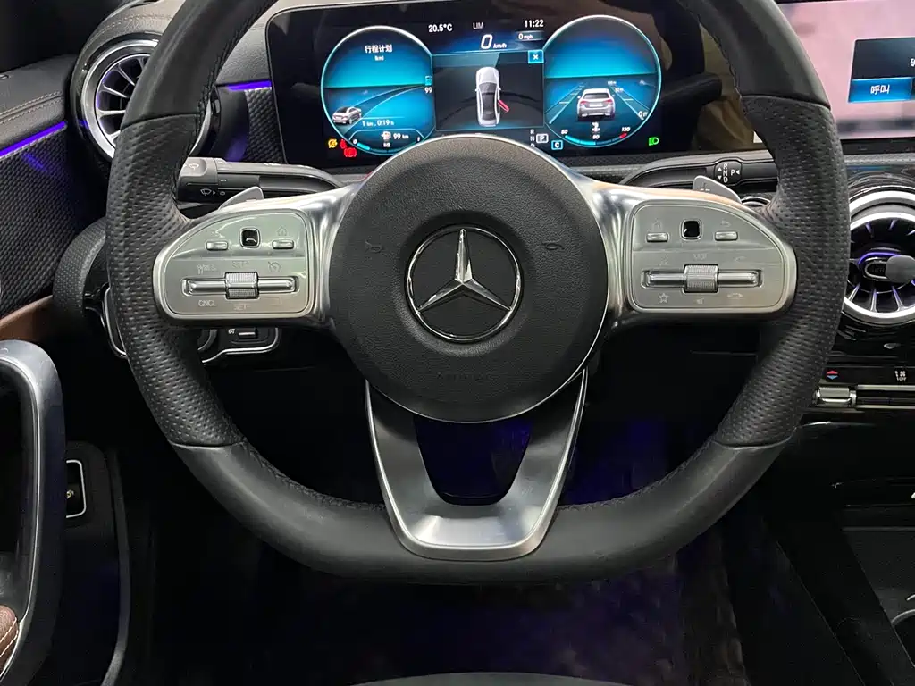 Mercedes-Benz A-Class 2021 — фото 4