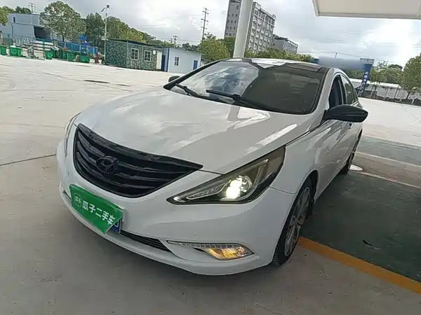 Hyundai Sonata 2015