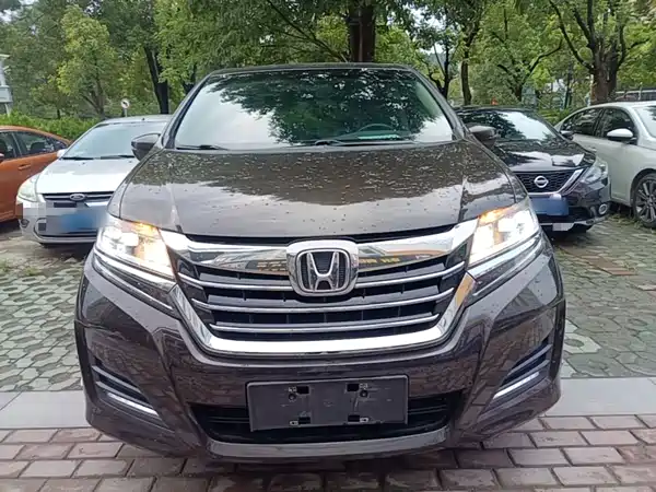 Honda Elysion 2017