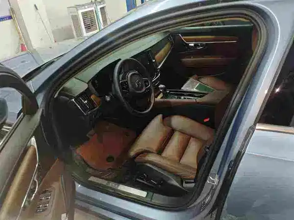 Volvo S90 2019