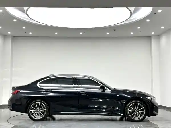 BMW 3 Series 2024