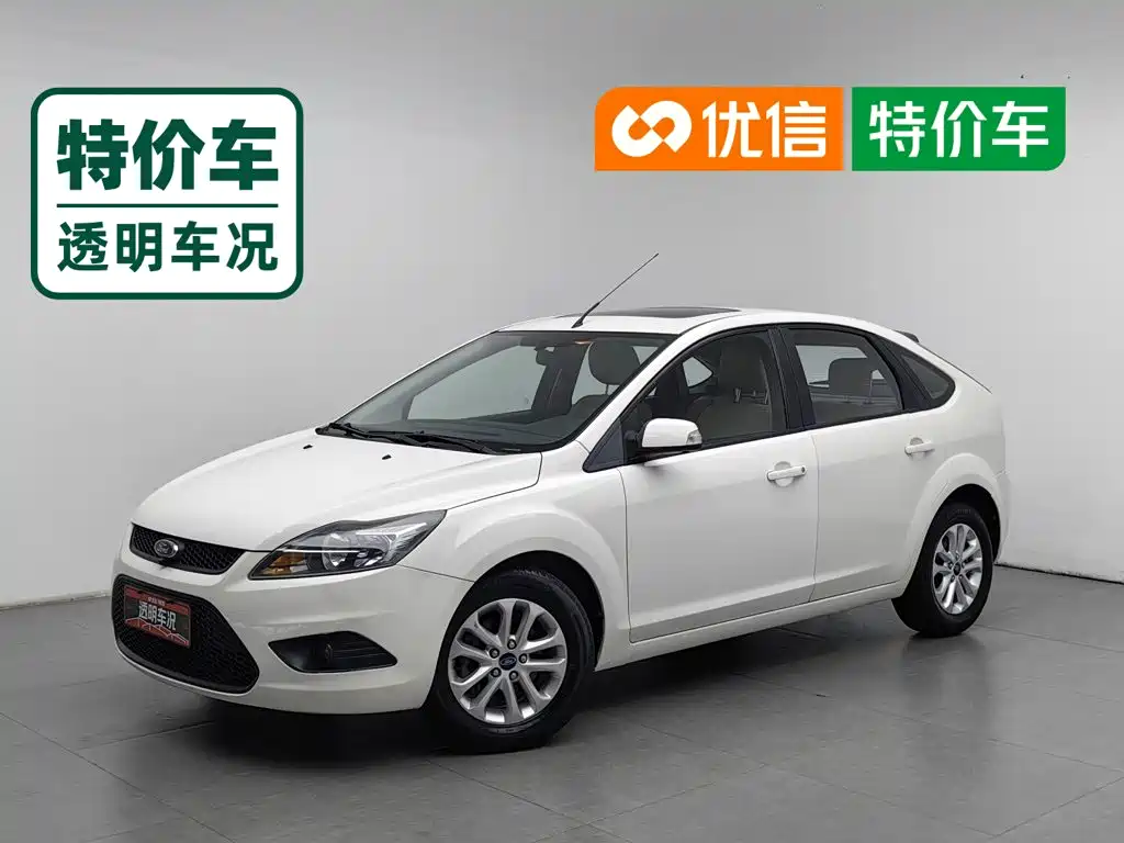 Ford Focus 2014 — фото 1