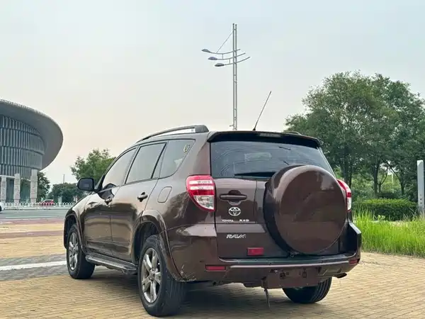 Toyota RAV4 2013