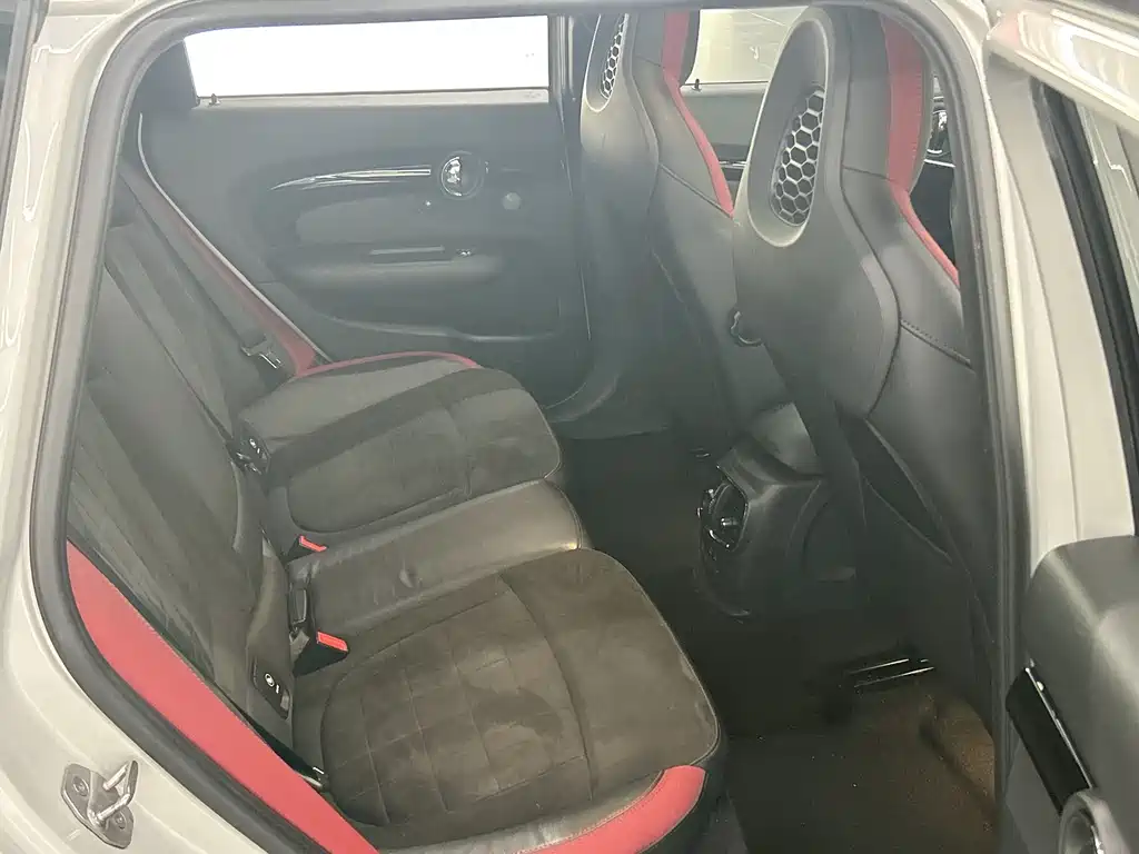 MINI JCW Clubman 2019 — фото 16