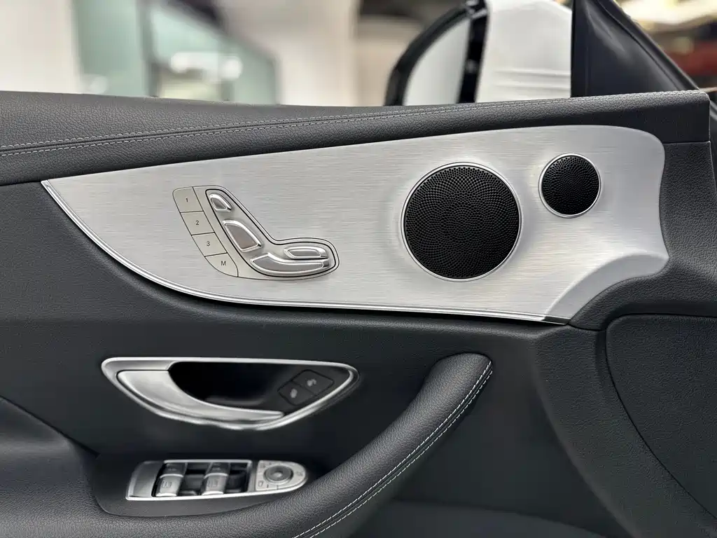 Mercedes-Benz E-Class 2022 — фото 7