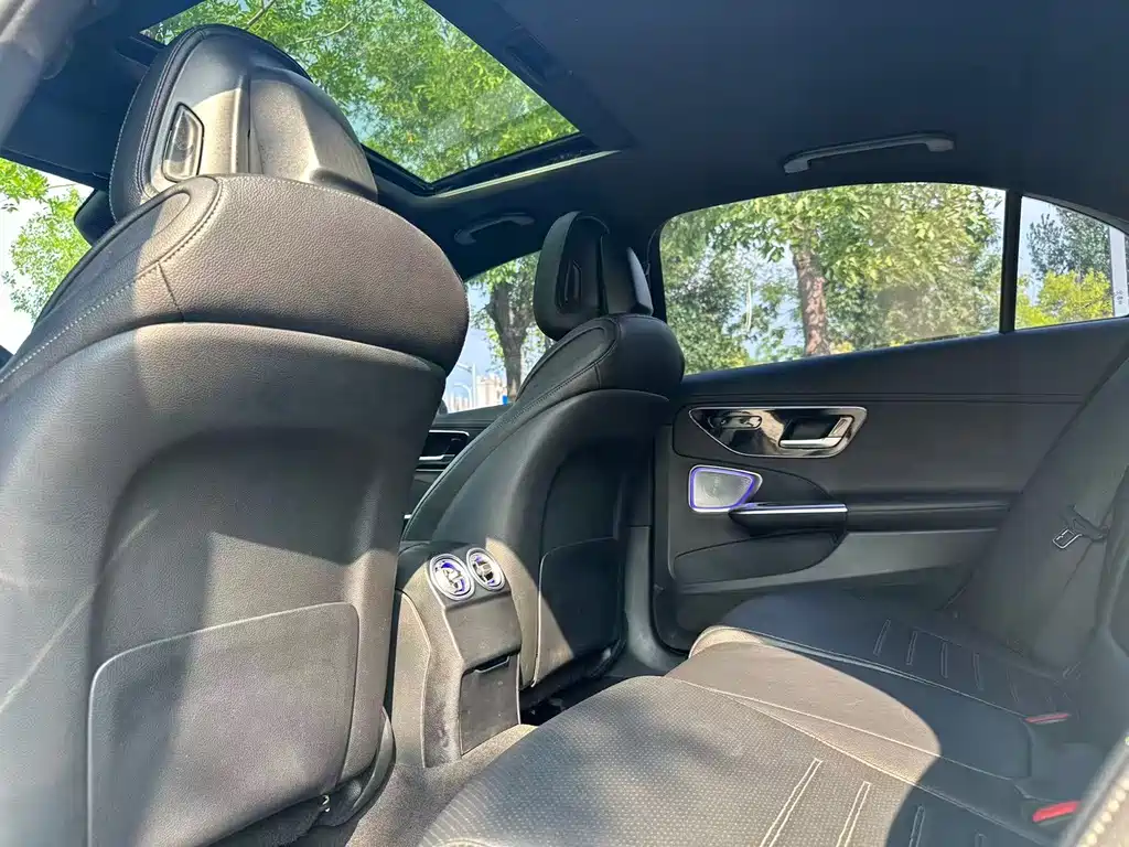 Mercedes-Benz C-Class 2022 — фото 7