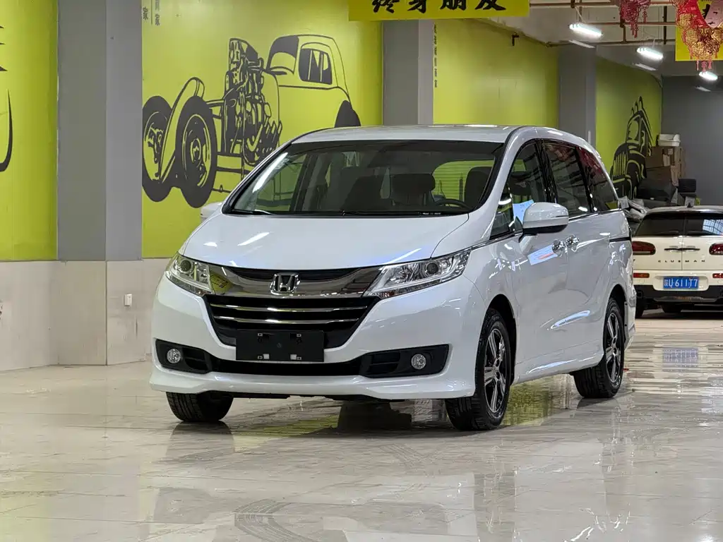Honda Odyssey 2018 — фото 1