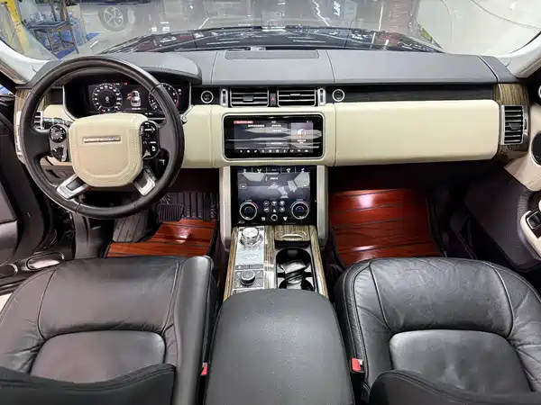 Land Rover Range Rover 2018