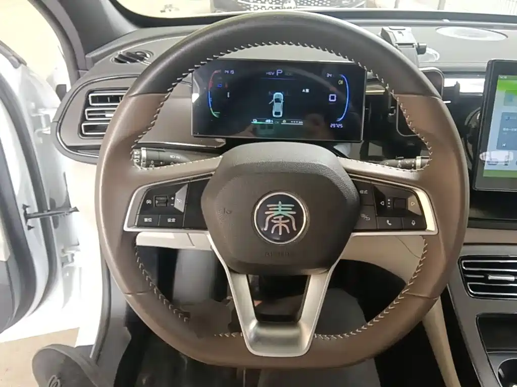 BYD Qin PLUS 2023 — фото 11