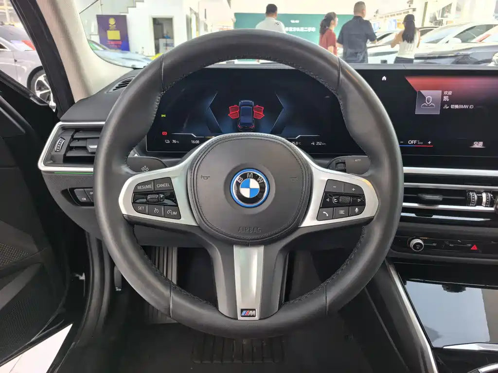 BMW i3 2023 — фото 8