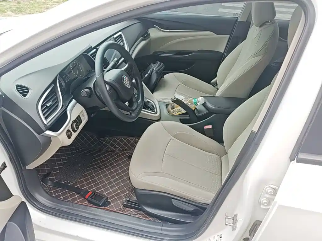 Buick Excelle 2016 — фото 15