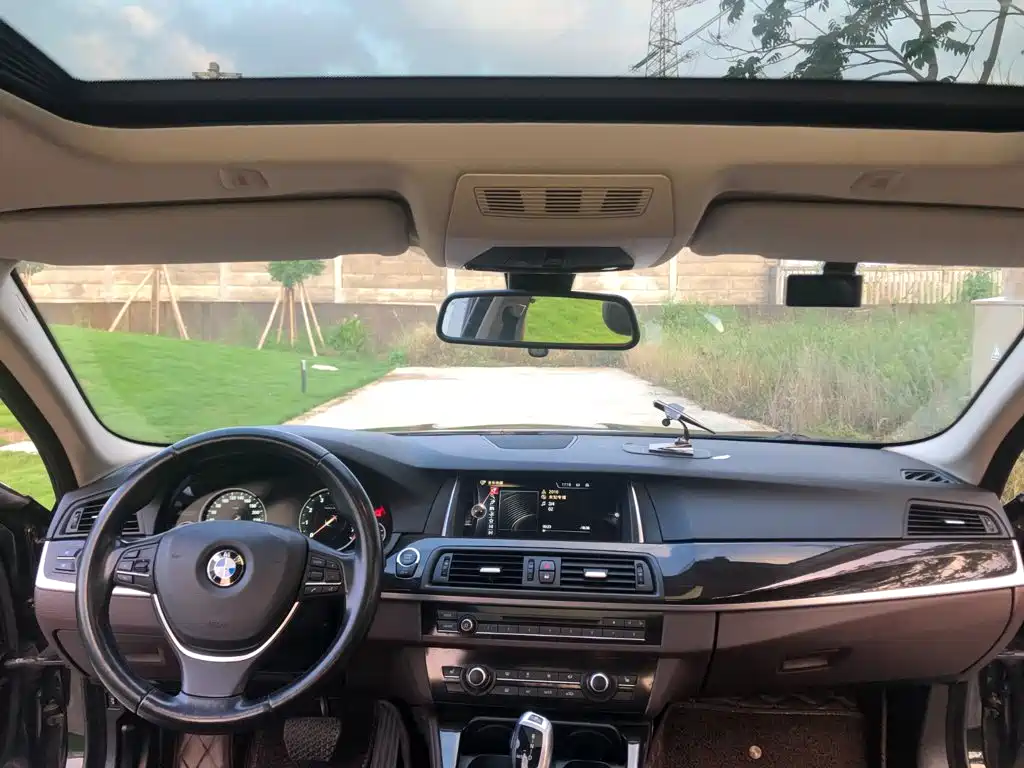 BMW 5 Series 2016