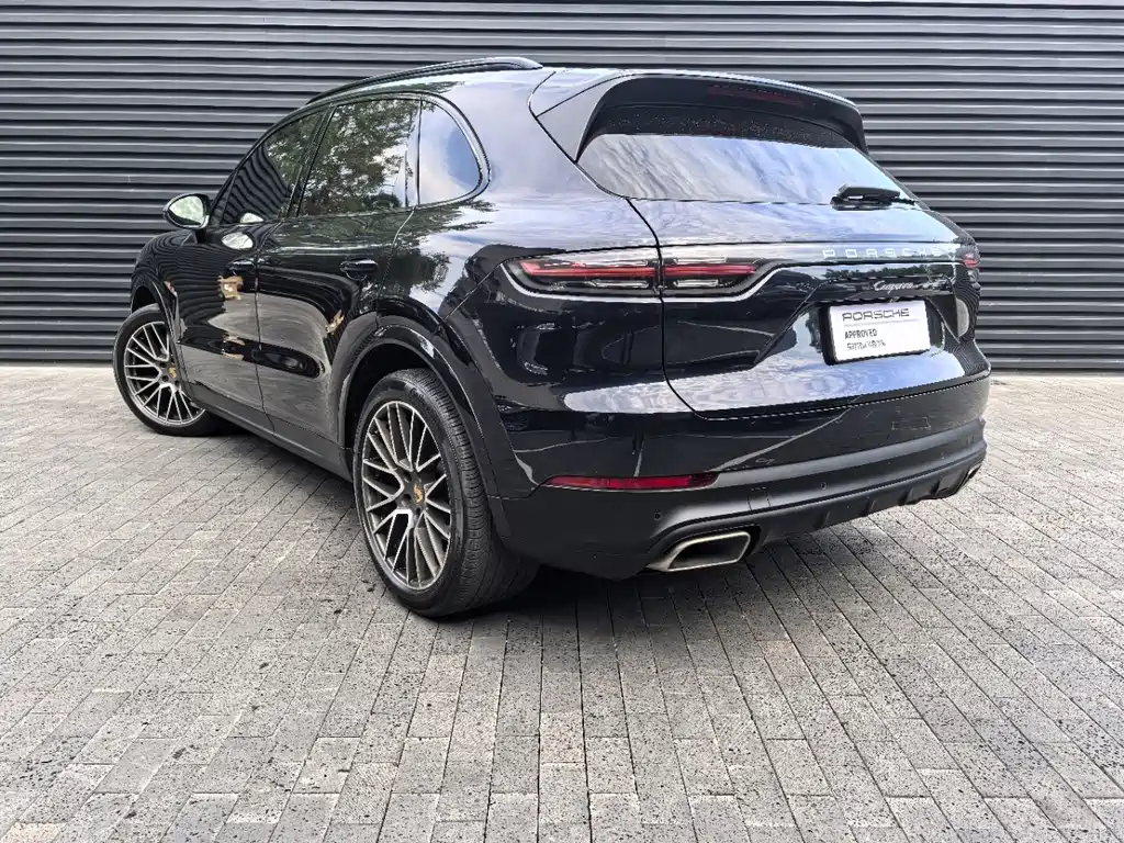 Porsche Cayenne 2021 — фото 20
