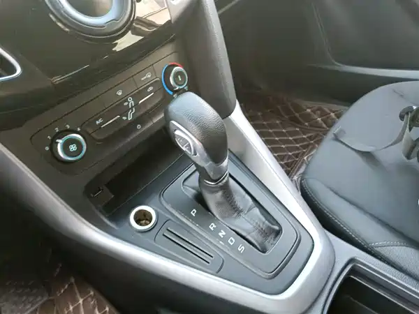 Ford Focus 2015