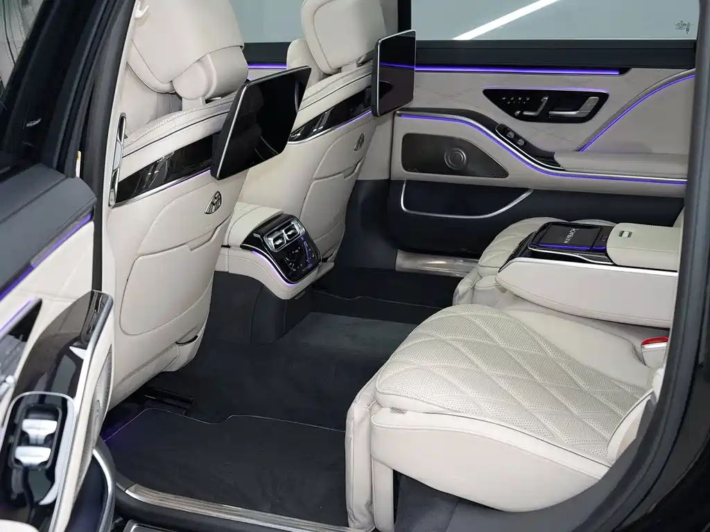Mercedes-Benz Maybach S-Class 2024 — фото 20