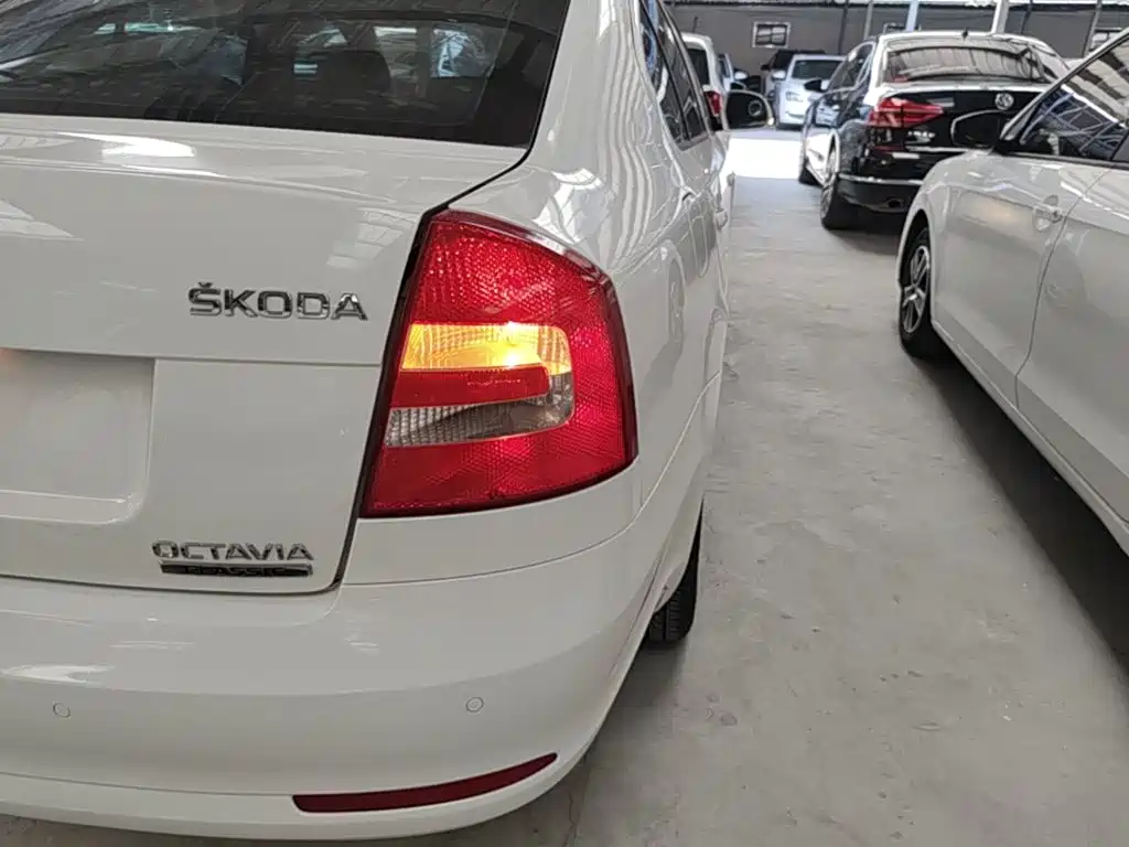 Skoda Octavia 2015 — фото 8