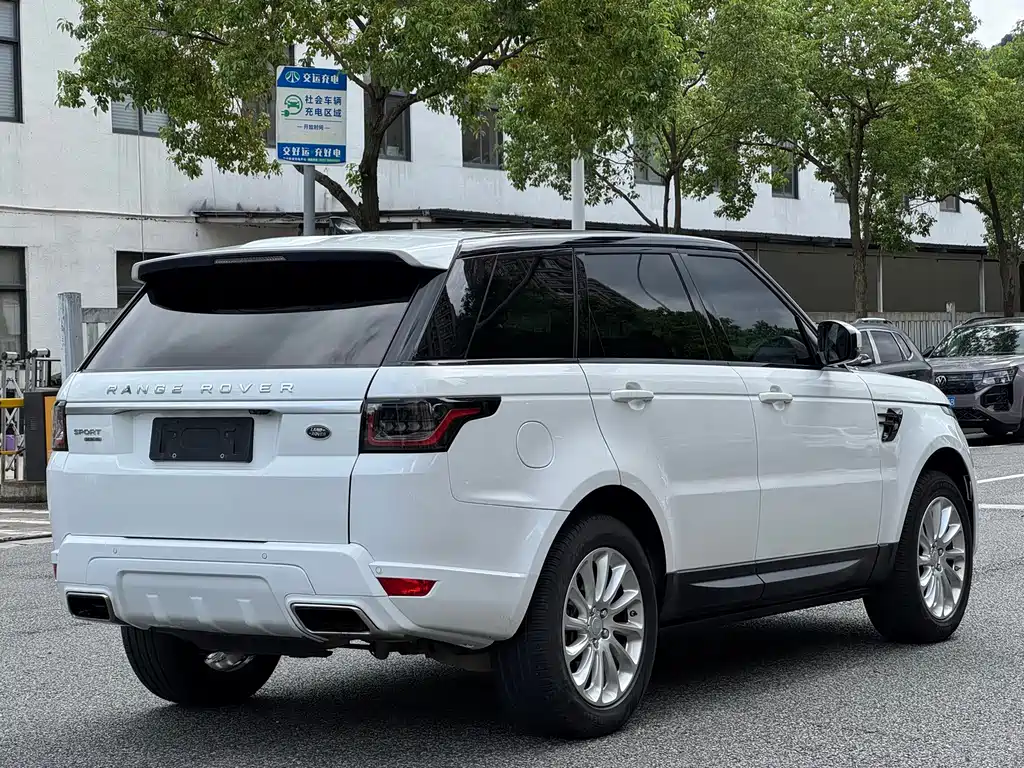 Land Rover Range Rover Sport 2017 — фото 4