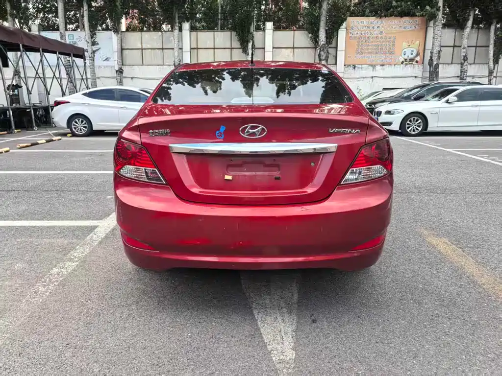 Hyundai Verna 2013 — фото 5