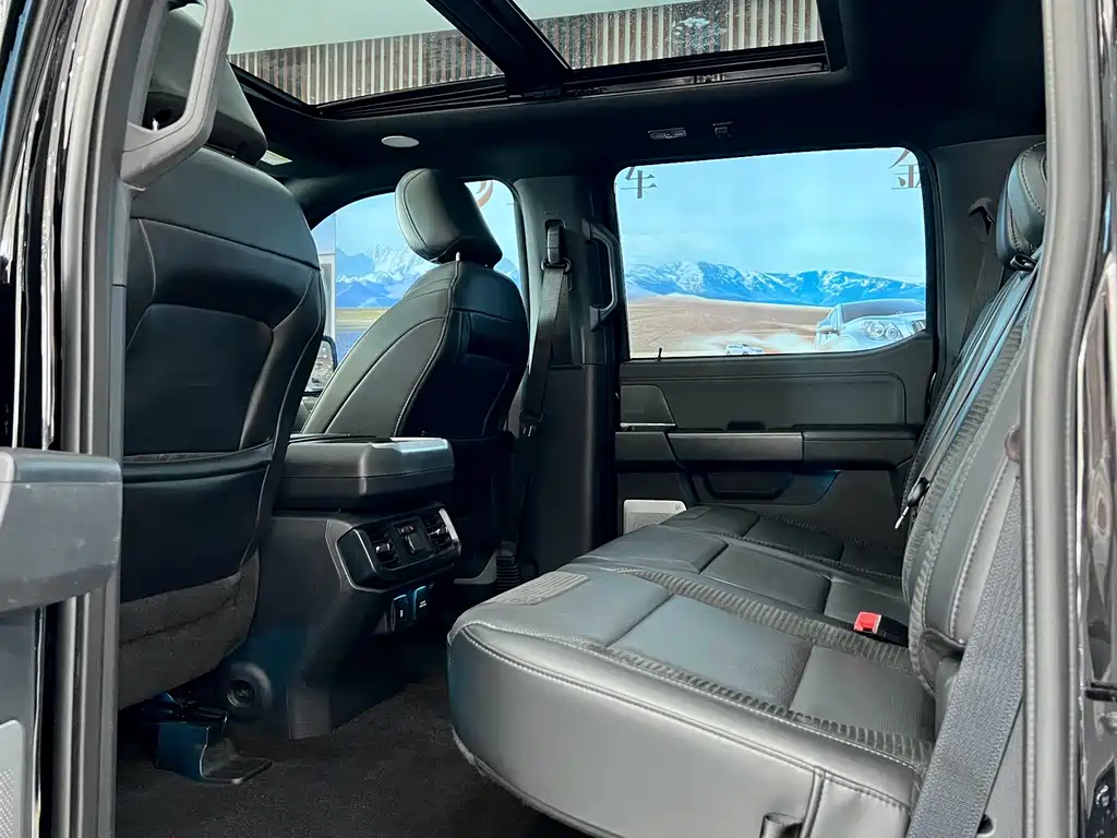 Ford F-150 Raptor 2023 — фото 10